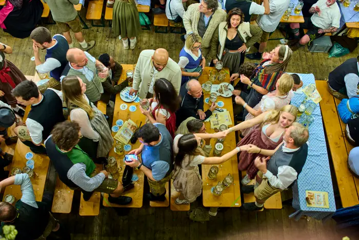 Why 90% of Gen Z Say Yes to Communal Restaurant Tables , And What It Says About Dining in 2025 Why 90% of Gen Z Say Yes to Communal Restaurant Tables , And What It Says About Dining in 2025